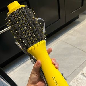 Barely used double shot dry bar round brush